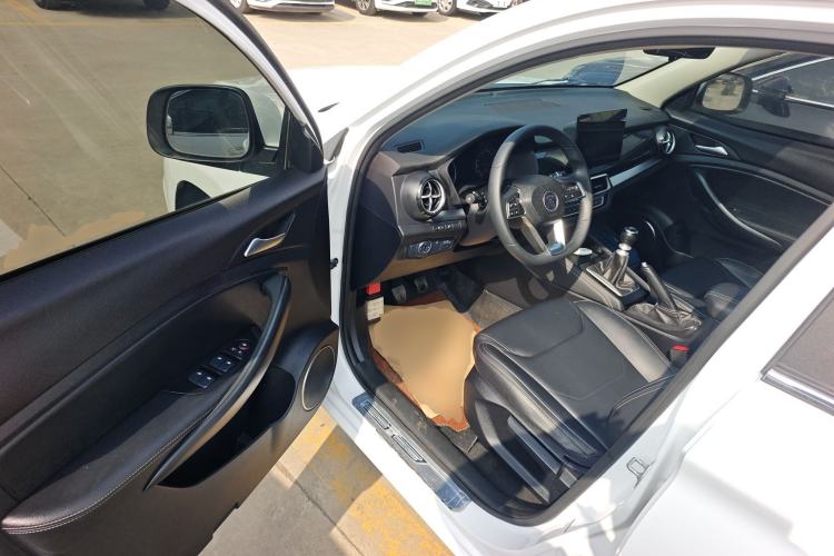 Used BYD Song 2021 Classic Edition 1.5T Manual Luxury Model Driver Seat