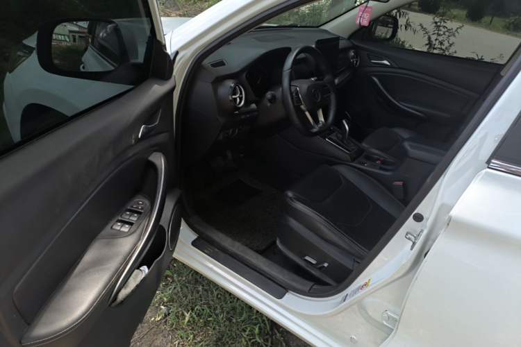 Used BYD Song 2021 Classic Edition 1.5T Automatic Luxury Model Driver Seat