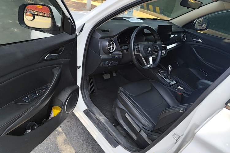 Used BYD Song 2021 Classic Edition 1.5T Automatic Elite Model Driver Seat