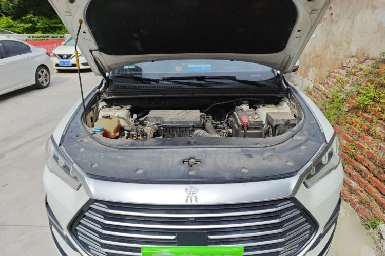 Used BYD Song 2021 Classic Edition 1.5T Automatic Elite Model Engine Bay
