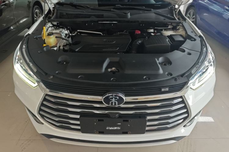Used BYD Song 2021 Classic Edition 1.5T Automatic Elite Model Engine Bay