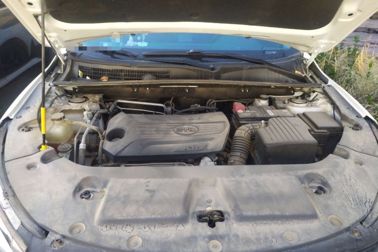 Used BYD Song 2021 Classic Edition 1.5T Automatic Elite Model Engine Bay