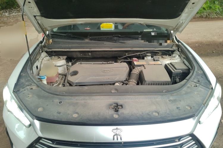 Used BYD Song 2021 Classic Edition 1.5T Automatic Elite Model Engine Bay