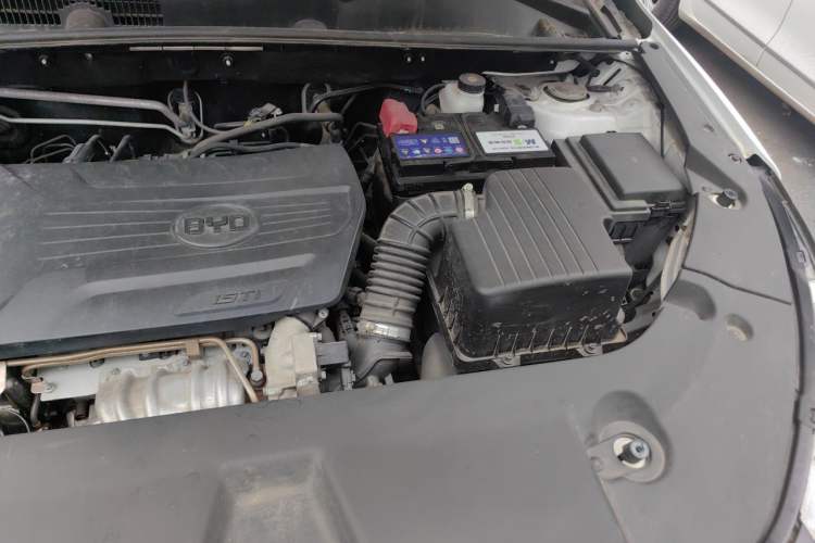 Used BYD Song 2021 Classic Edition 1.5T Automatic Elite Model Engine Bay Left