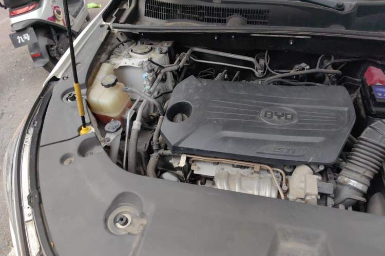 Used BYD Song 2021 Classic Edition 1.5T Automatic Elite Model Engine Bay Right