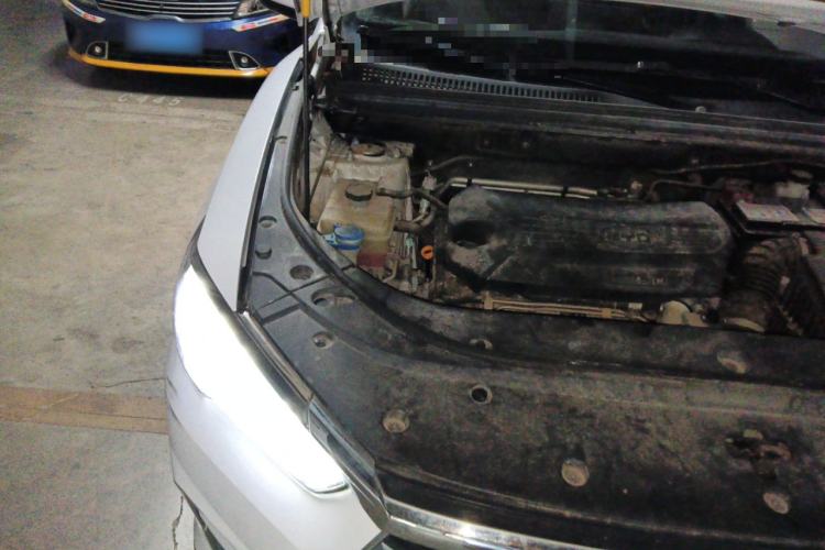 Used BYD Song 2021 Classic Edition 1.5T Automatic Elite Model Engine Bay Right