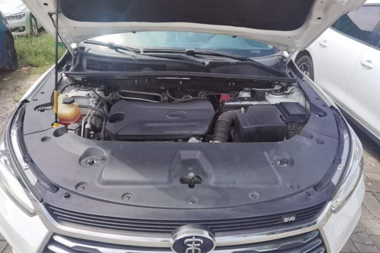Used BYD Song 2021 Classic Edition 1.5T Automatic Elite Model Engine Bay