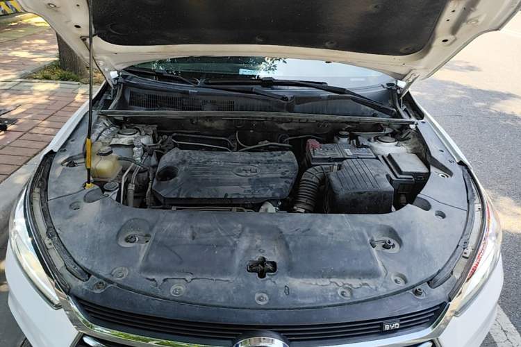 Used BYD Song 2021 Classic Edition 1.5T Automatic Elite Model Engine Bay