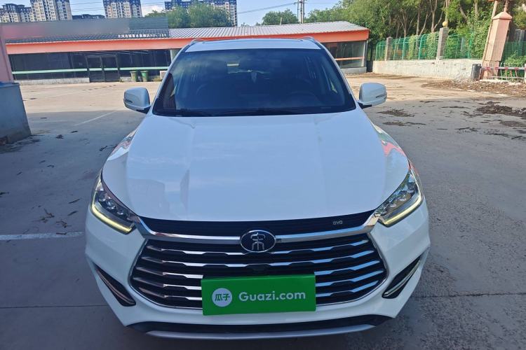 Used BYD Song 2021 Classic Edition 1.5T Manual Luxury Model Exterior 1