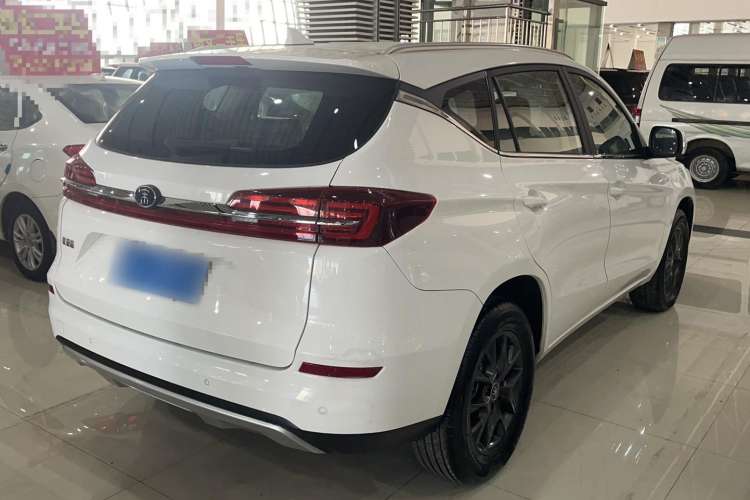 Used BYD Song 2021 Classic Edition 1.5T Automatic Elite Model Exterior 3