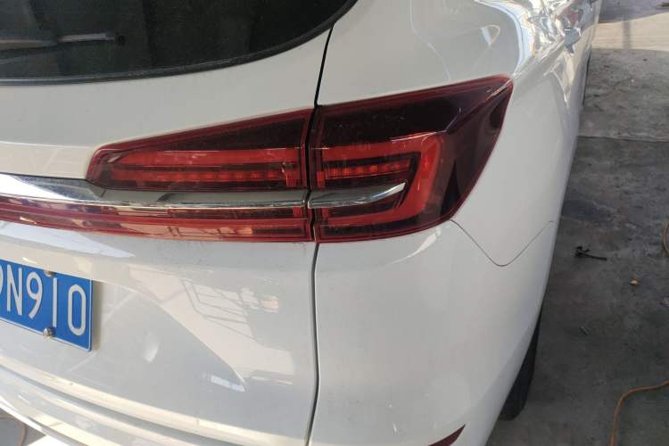 Used BYD Song 2021 Classic Edition 1.5T Automatic Elite Model Exterior 6
