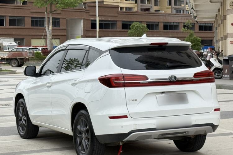 Used BYD Song 2021 Classic Edition 1.5T Automatic Elite Model Exterior 6