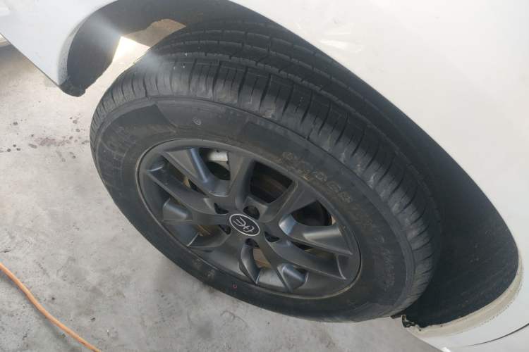 Used BYD Song 2021 Classic Edition 1.5T Automatic Elite Model Exterior 8