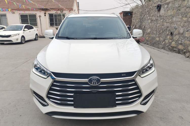 Used BYD Song 2021 Classic Edition 1.5T Automatic Luxury Model Front