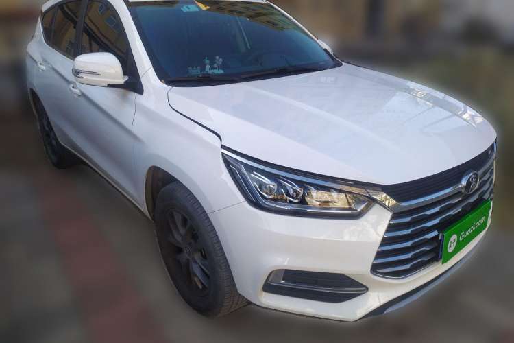 Used BYD Song 2021 Classic Edition 1.5T Automatic Elite Model Front Right 45 Deg