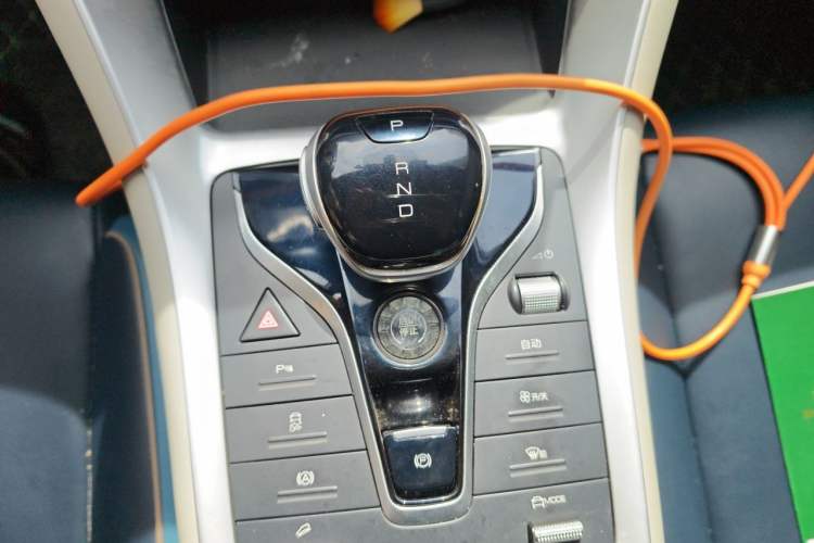 Used BYD Song 2021 Classic Edition 1.5T Automatic Elite Model Gear Lever