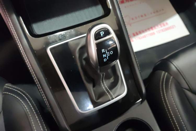 Used BYD Song 2021 Classic Edition 1.5T Automatic Elite Model Gear Lever