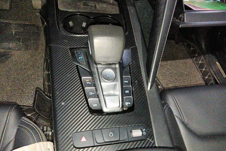 Used BYD Song 2021 Classic Edition 1.5T Automatic Elite Model Gear Lever