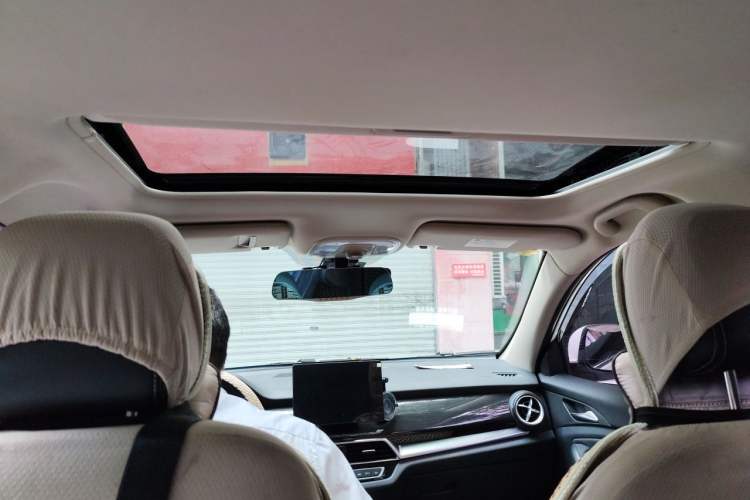 Used BYD Song 2021 Classic Edition 1.5T Automatic Elite Model Headliner