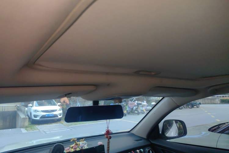 Used BYD Song 2021 Classic Edition 1.5T Manual Luxury Model Headliner