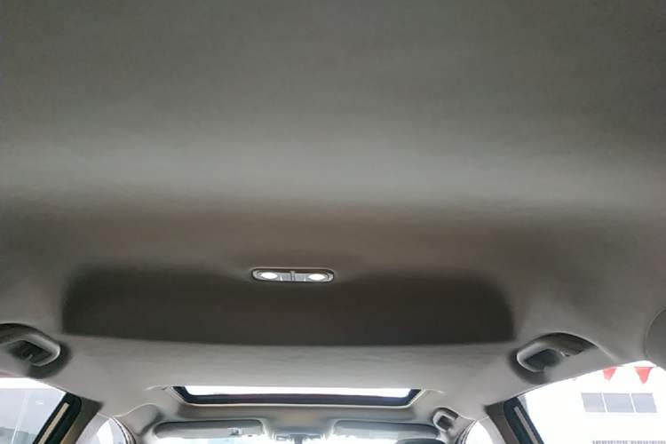 Used BYD Song 2021 Classic Edition 1.5T Manual Luxury Model Headliner