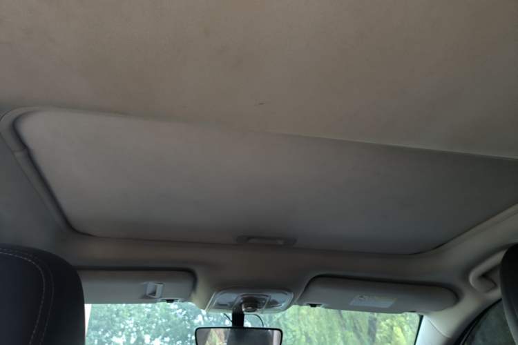 Used BYD Song 2021 Classic Edition 1.5T Automatic Luxury Model Headliner