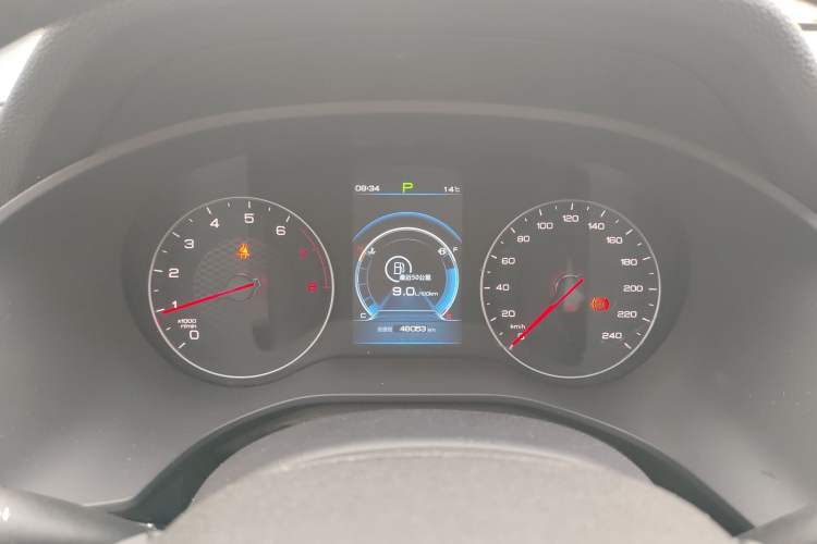 Used BYD Song 2021 Classic Edition 1.5T Automatic Luxury Model Instrument Cluster