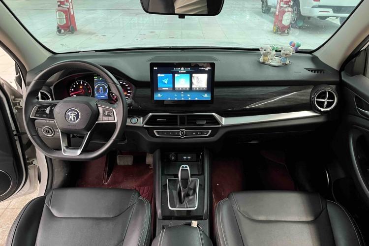 Used BYD Song 2021 Classic Edition 1.5T Automatic Elite Model Interior 1