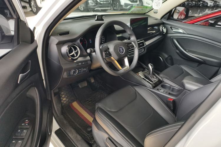 Used BYD Song 2021 Classic Edition 1.5T Automatic Elite Model Interior 2