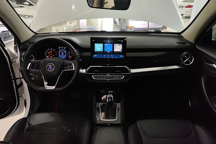 Used BYD Song 2021 Classic Edition 1.5T Automatic Elite Model Interior 2