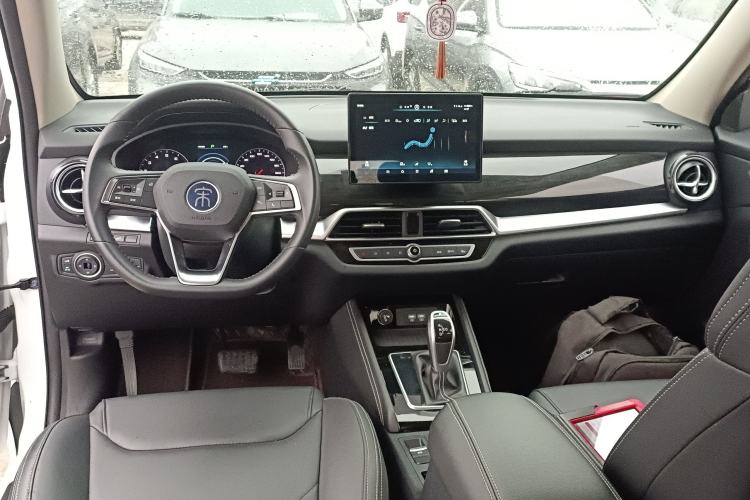Used BYD Song 2021 Classic Edition 1.5T Automatic Luxury Model Interior 2