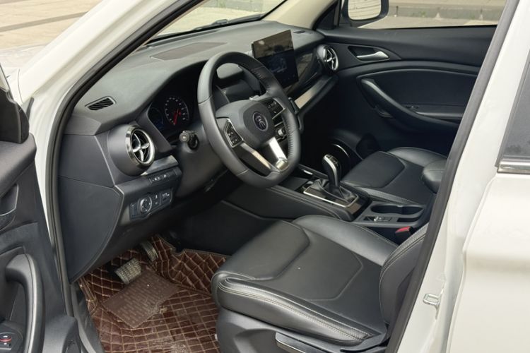 Used BYD Song 2021 Classic Edition 1.5T Automatic Elite Model Interior 2