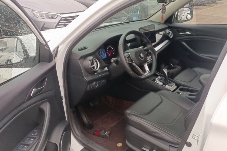 Used BYD Song 2021 Classic Edition 1.5T Automatic Luxury Model Interior 3