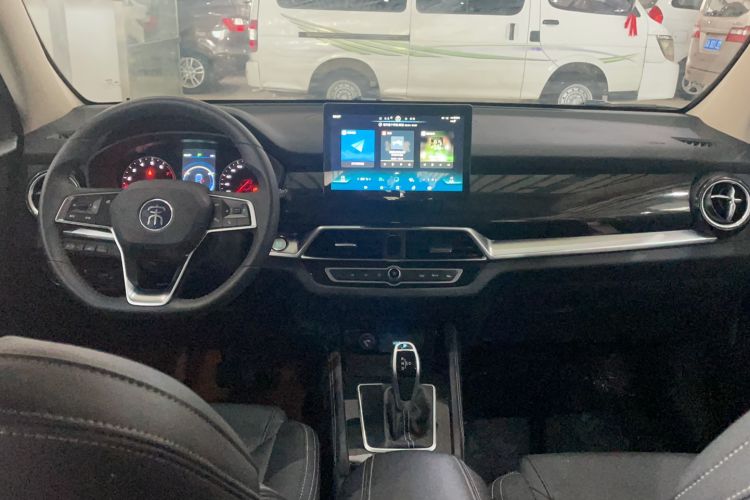 Used BYD Song 2021 Classic Edition 1.5T Automatic Elite Model Interior 3