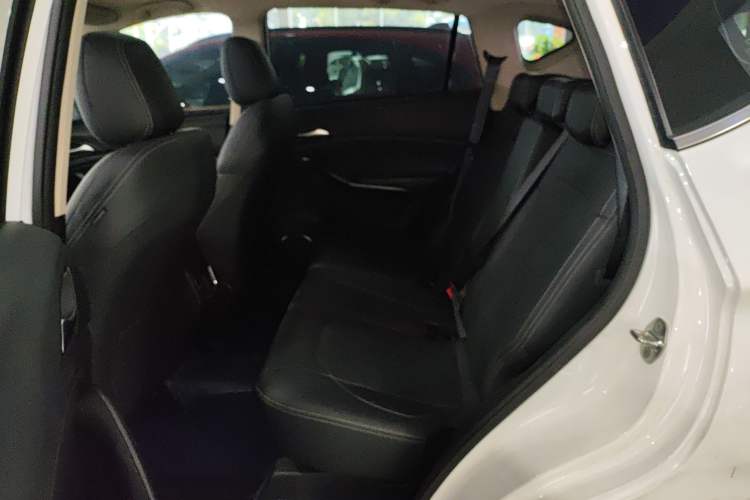 Used BYD Song 2021 Classic Edition 1.5T Automatic Elite Model Interior 4