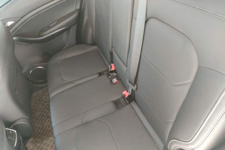 Used BYD Song 2021 Classic Edition 1.5T Automatic Elite Model Interior 4