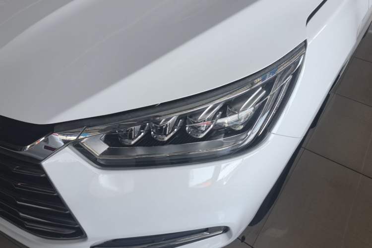 Used BYD Song 2021 Classic Edition 1.5T Automatic Elite Model Left Front Headlight