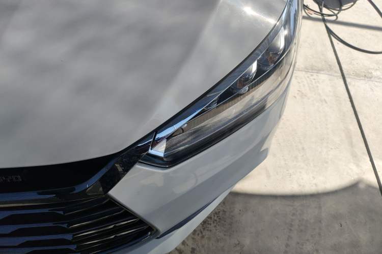 Used BYD Song 2021 Classic Edition 1.5T Automatic Elite Model Left Front Headlight