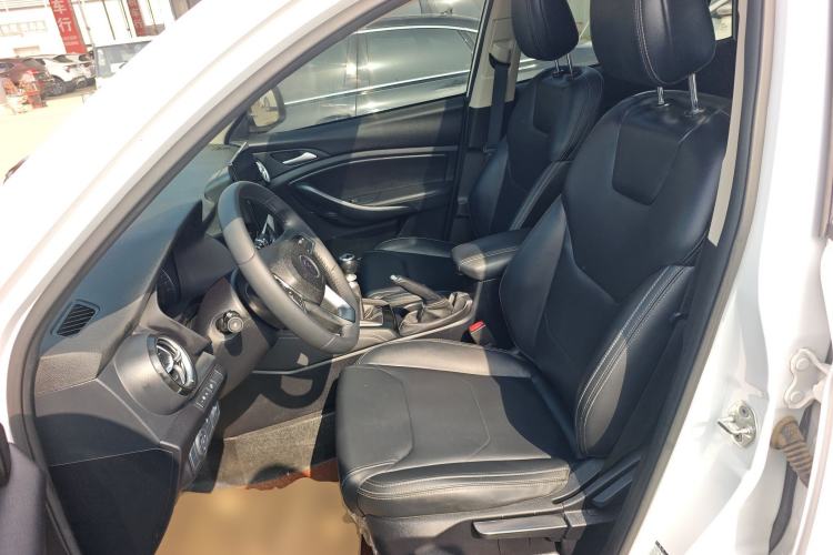 Used BYD Song 2021 Classic Edition 1.5T Manual Luxury Model Left Front Seat