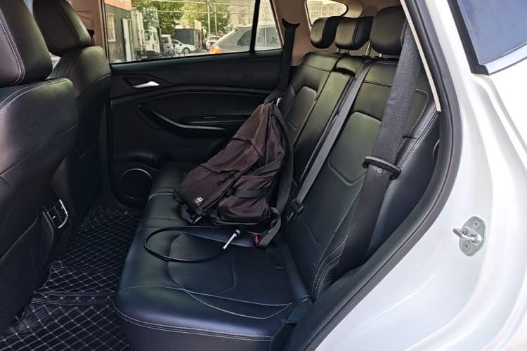 Used BYD Song 2021 Classic Edition 1.5T Automatic Elite Model Left Rear Seat