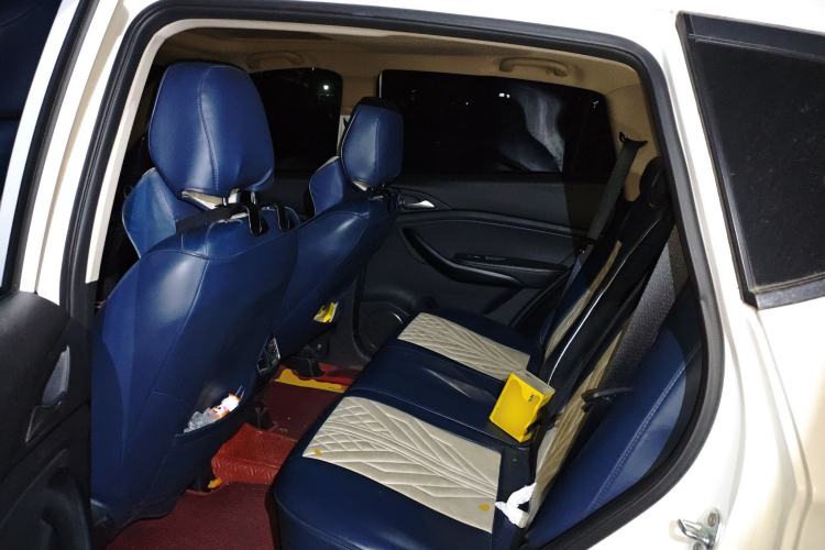 Used BYD Song 2021 Classic Edition 1.5T Automatic Elite Model Left Rear Seat