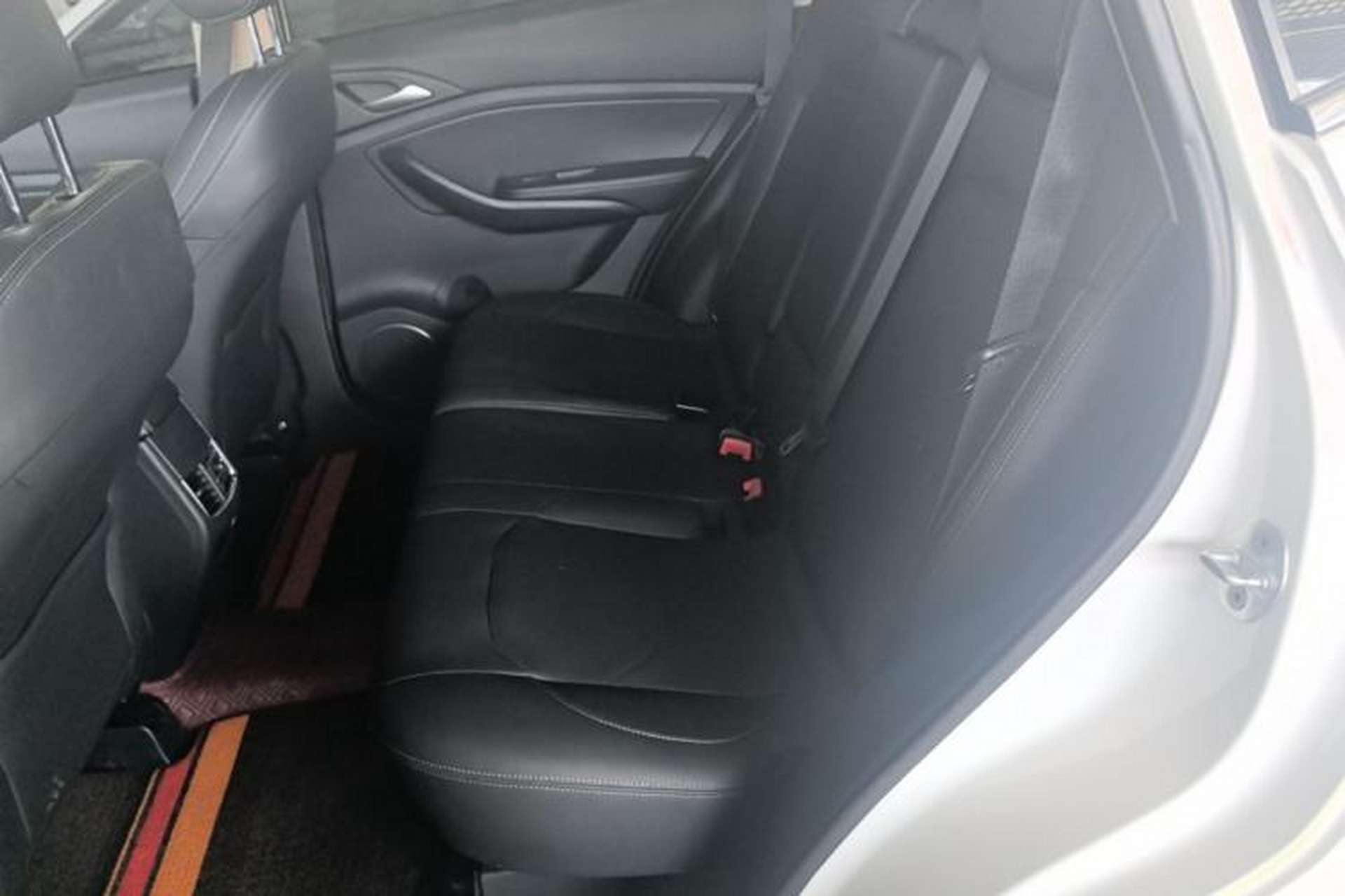 Used BYD Song 2021 Classic Edition 1.5T Automatic Elite Model Left Rear Seat