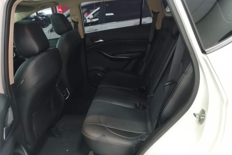Used BYD Song 2021 Classic Edition 1.5T Automatic Elite Model Left Rear Seat
