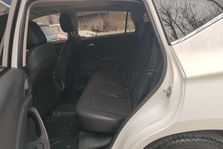 Used BYD Song 2021 Classic Edition 1.5T Automatic Luxury Model Left Rear Seat