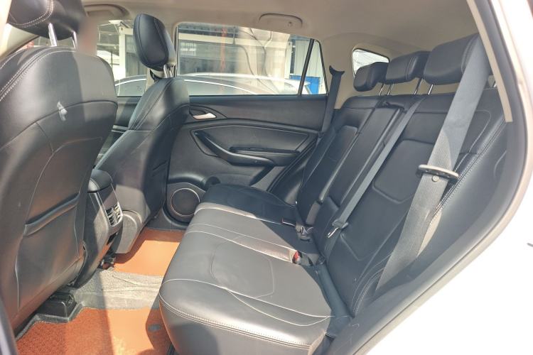 Used BYD Song 2021 Classic Edition 1.5T Manual Luxury Model Left Rear Seat