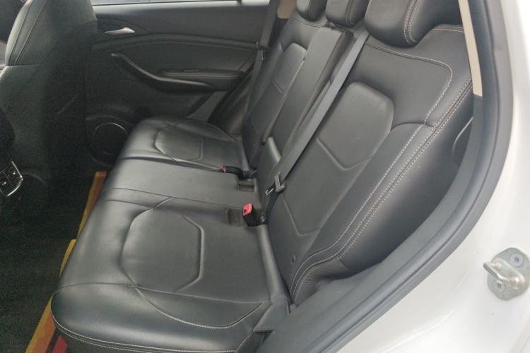 Used BYD Song 2021 Classic Edition 1.5T Automatic Elite Model Left Rear Seat