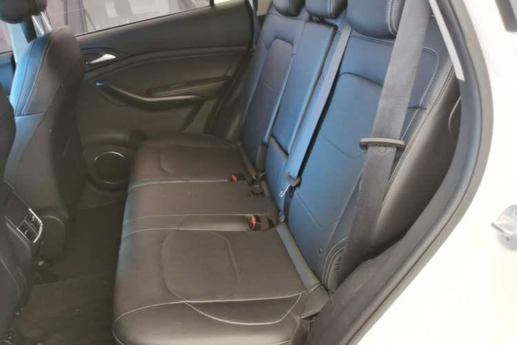 Used BYD Song 2021 Classic Edition 1.5T Automatic Luxury Model Left Rear Seat
