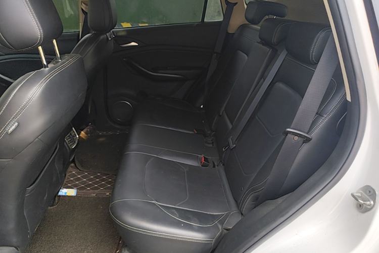 Used BYD Song 2021 Classic Edition 1.5T Automatic Elite Model Left Rear Seat
