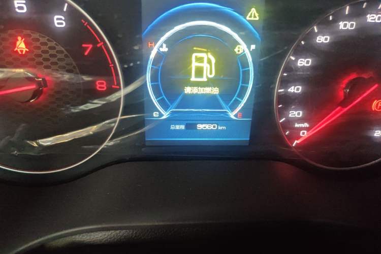 Used BYD Song 2021 Classic Edition 1.5T Automatic Elite Model Odometer Close Up