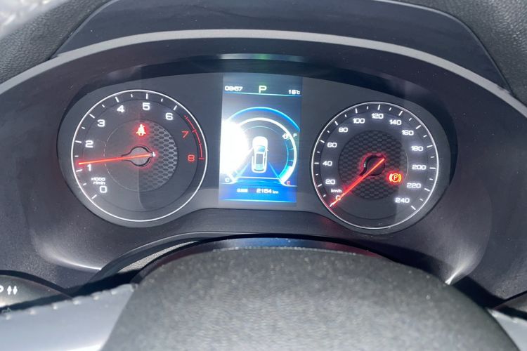 Used BYD Song 2021 Classic Edition 1.5T Automatic Elite Model Odometer Close Up